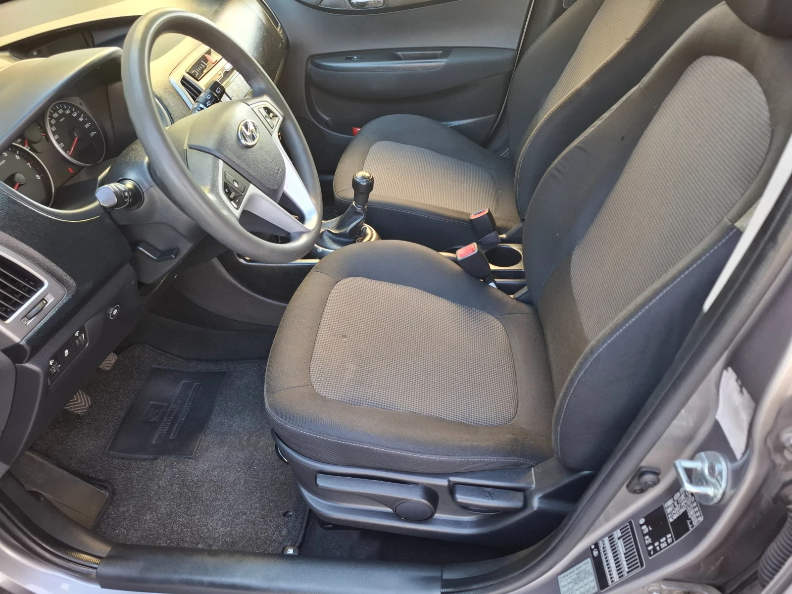 Hyundai I20 ������ + ������ ������ | Mobile.bg � ����������� 7