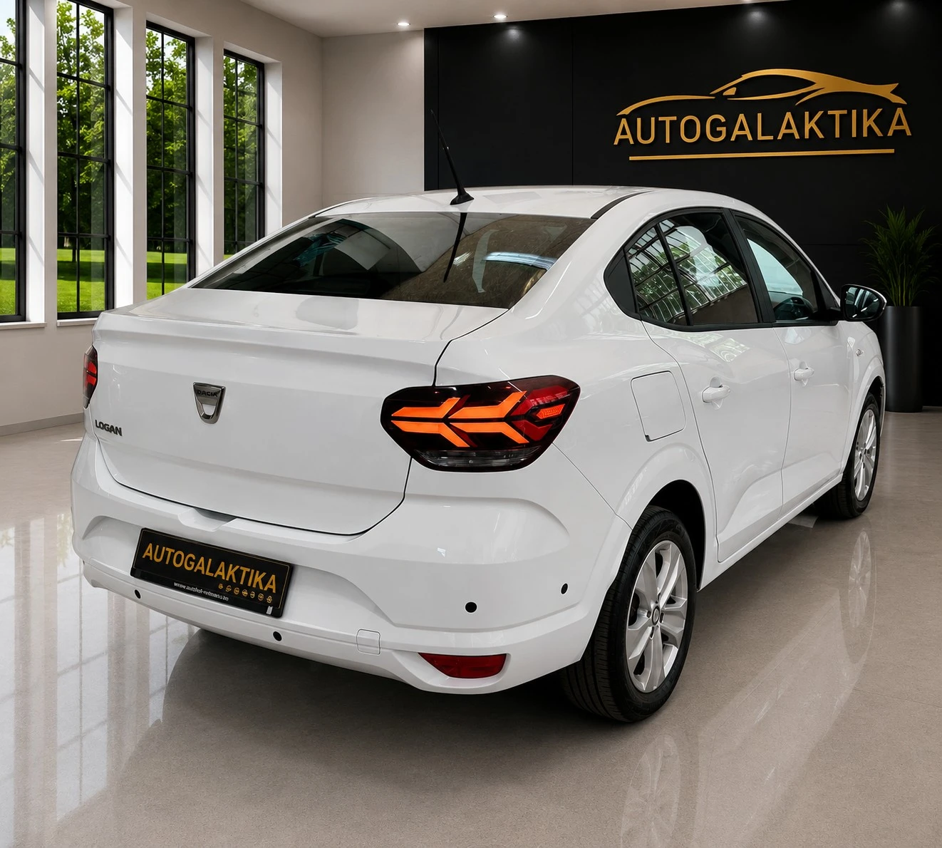 Dacia Logan TCe Автоматик  ТОП Оборудване* , снимка 3 - Автомобили и джипове - 55828727