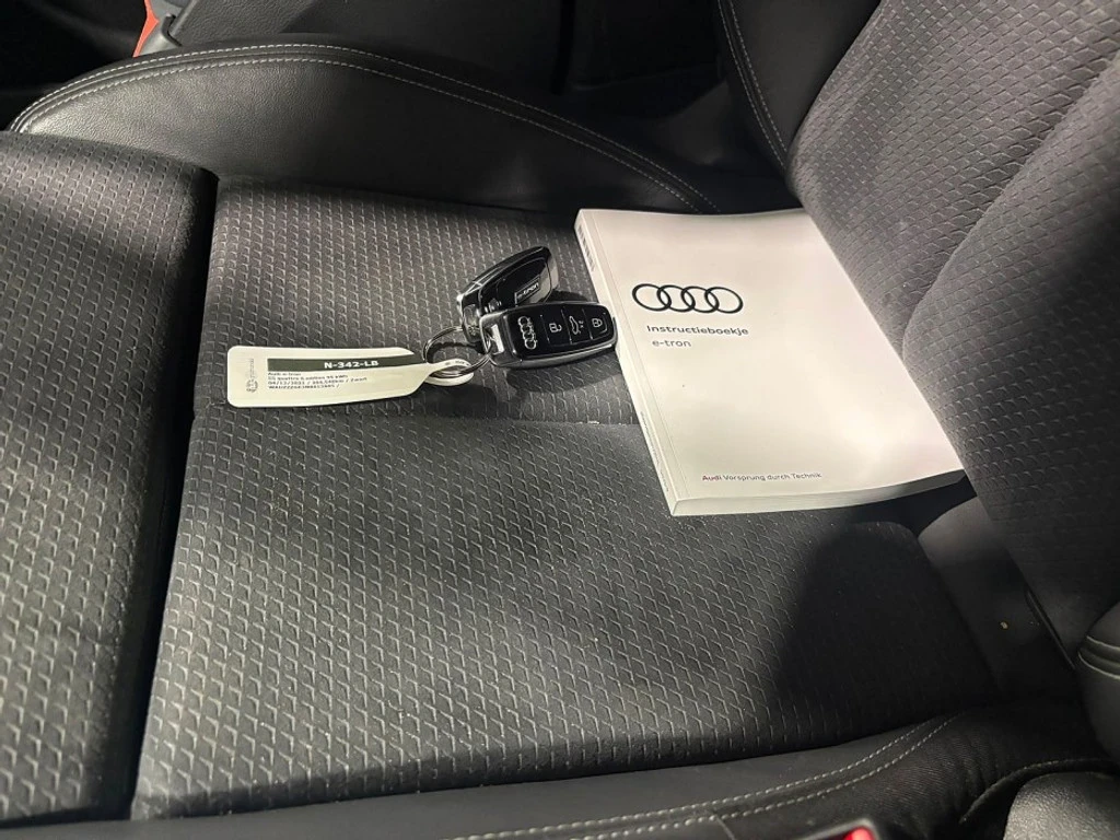 Audi A4 S line, снимка 16 - Автомобили и джипове - 55478454
