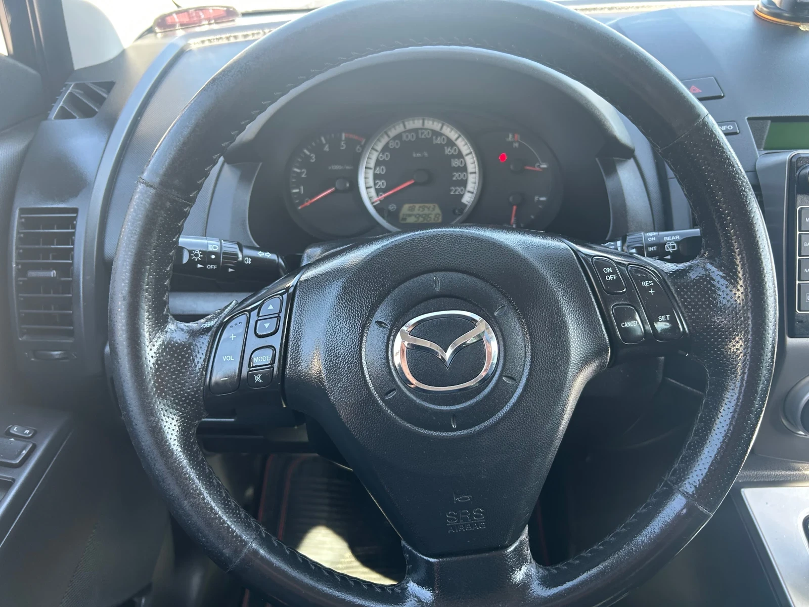 Mazda 5 2.0 D 110 hp, снимка 9 - Автомобили и джипове - 56257170