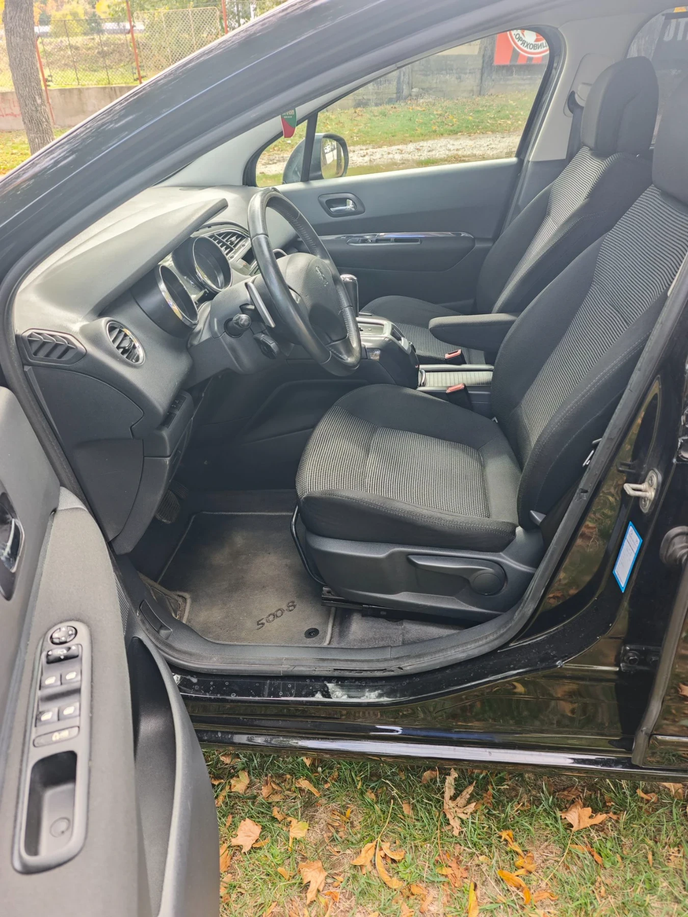 Peugeot 5008, снимка 10 - Автомобили и джипове - 56566069