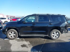 Toyota Sequoia 5.7L V-8 DOHC, VVT, 381HP 4X2 Drive, снимка 14