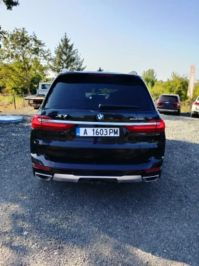     BMW X7 4.0 I X-drive 