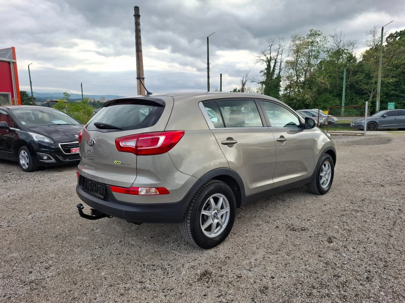 Kia Sportage 1.6i, снимка 5 - Автомобили и джипове - 46454589