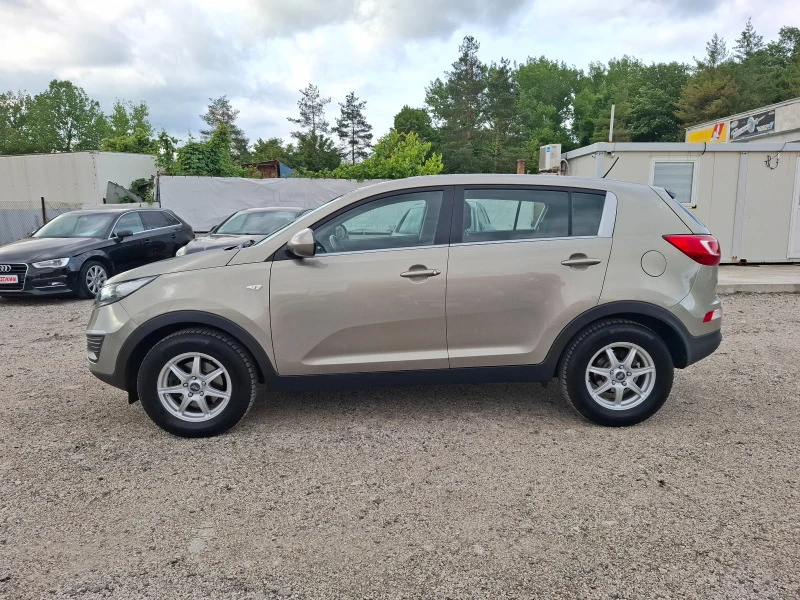 Kia Sportage 1.6i, снимка 8 - Автомобили и джипове - 46454589