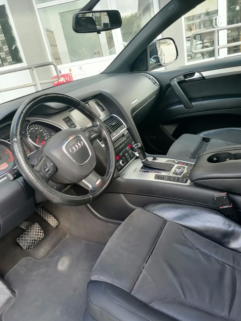 Audi Q7 Facelift 7 места 3xS-line, снимка 13 - Автомобили и джипове - 47355611