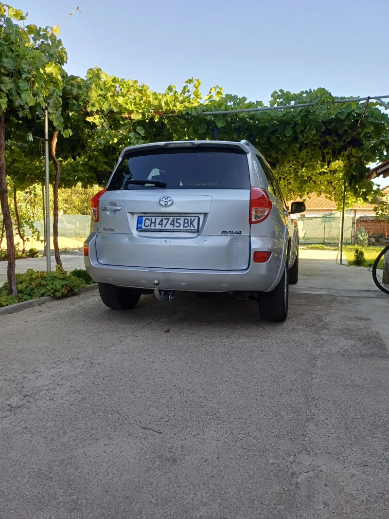 Toyota Rav4, снимка 10 - Автомобили и джипове - 52530515
