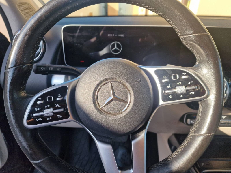 Mercedes-Benz GLB 250, снимка 5 - Автомобили и джипове - 52516123