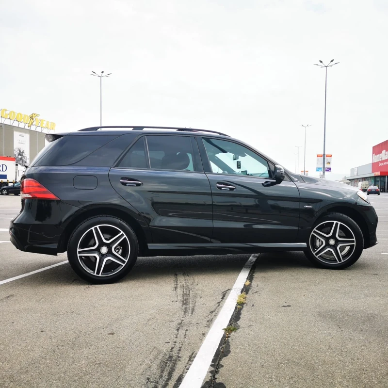 Mercedes-Benz GLE 450 AMG, снимка 3 - Автомобили и джипове - 52112194