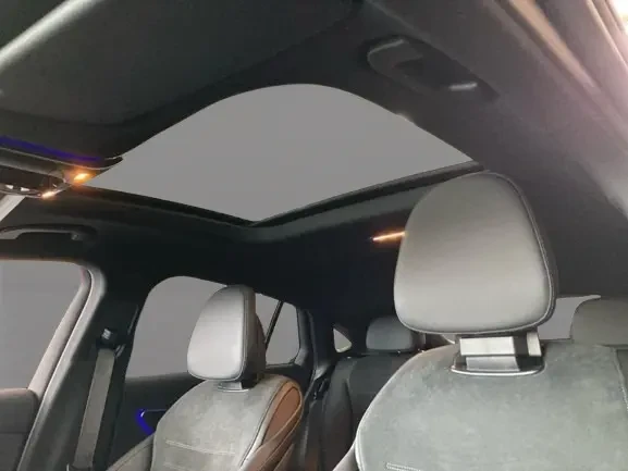 Mercedes-Benz GLC 300 e Coupe 4Matic = AMG Line = Advanced Plus Гаранция, снимка 6 - Автомобили и джипове - 53094659