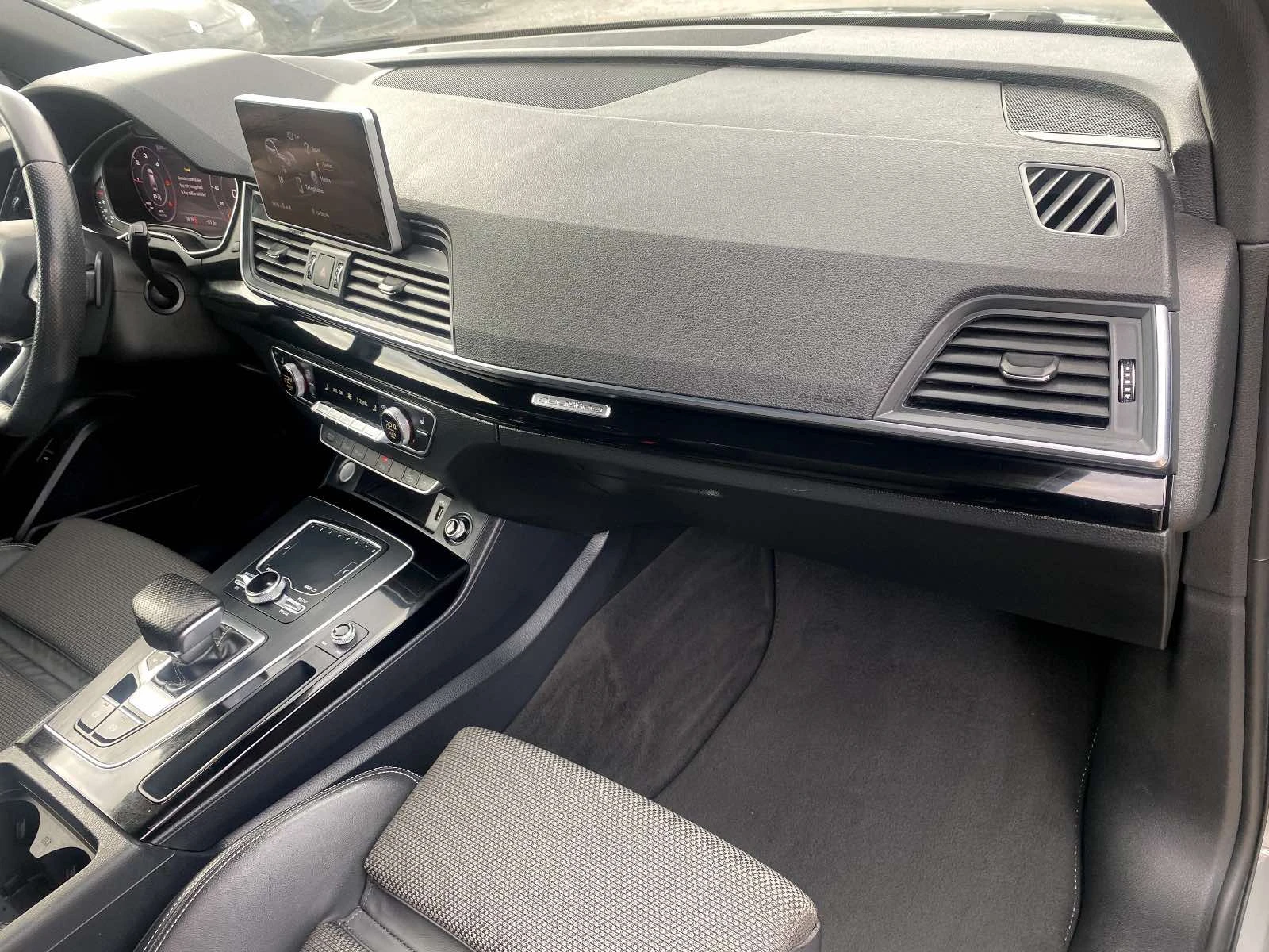 Audi Q5 40TDI 3xSline Nardo Grey---Перфектен--- - изображение 8