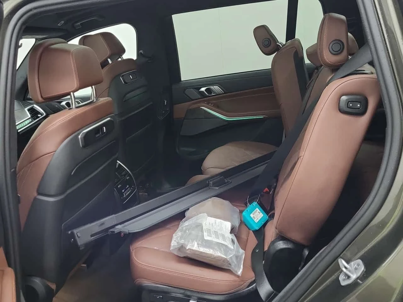 BMW X7 XDRIVE40I| PANO| HUD| 360| AMBIENT| CARFAX| 2 КЛЮЧ, снимка 12 - Автомобили и джипове - 53949737