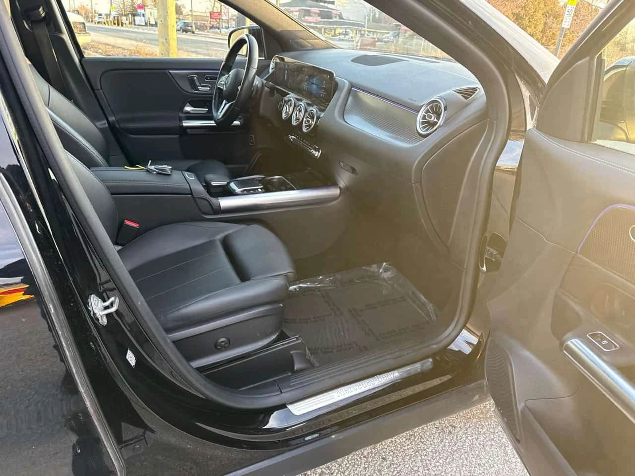 Mercedes-Benz GLA 250 ПАНОРАМА/ДВА КЛЮЧА/ПОДГРЕВИ, снимка 16 - Автомобили и джипове - 54005469