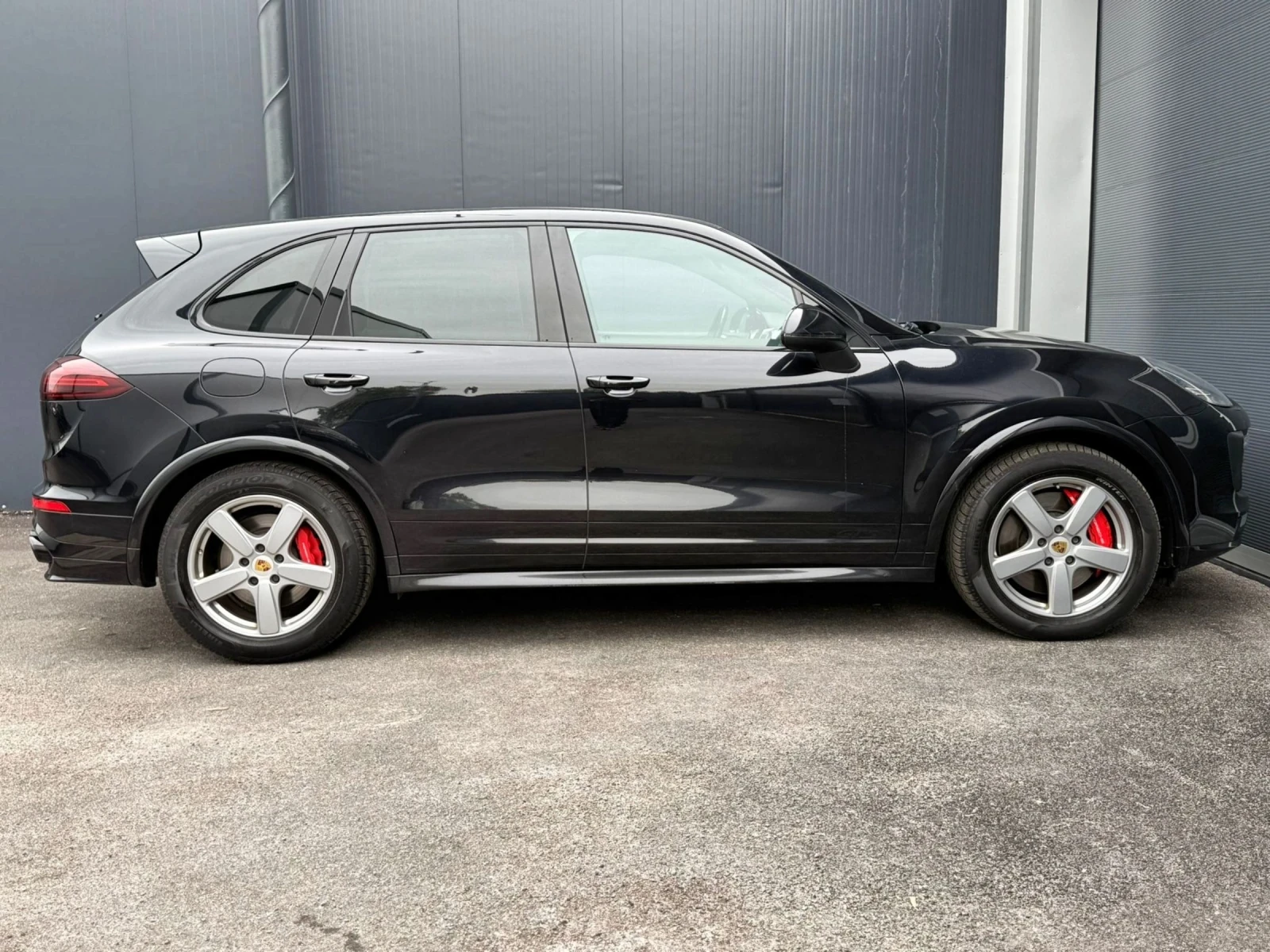 Porsche Cayenne Porsche Cayenne GTS * FACELIFT* LED* Panorama* PDK, снимка 8 - Автомобили и джипове - 54465765
