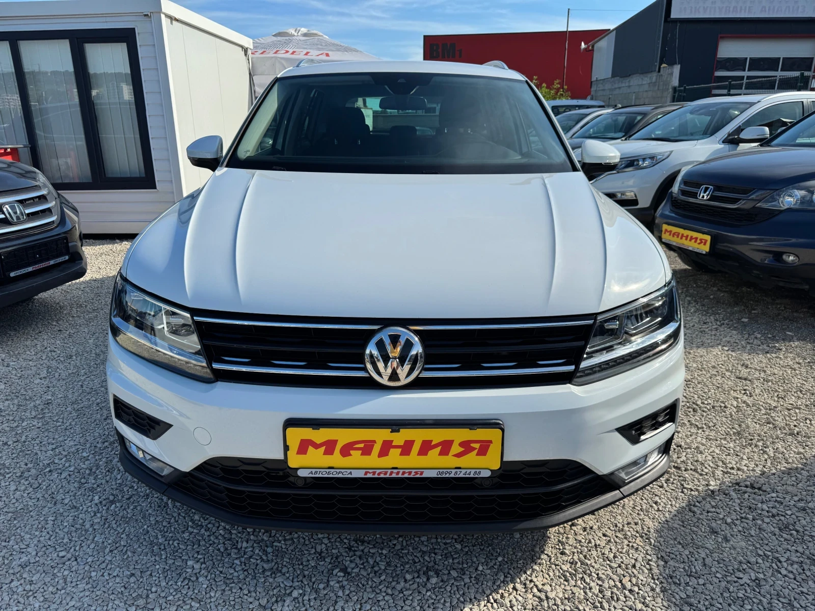 VW Tiguan 2.0TDI DSG Highline, снимка 2 - Автомобили и джипове - 54842924