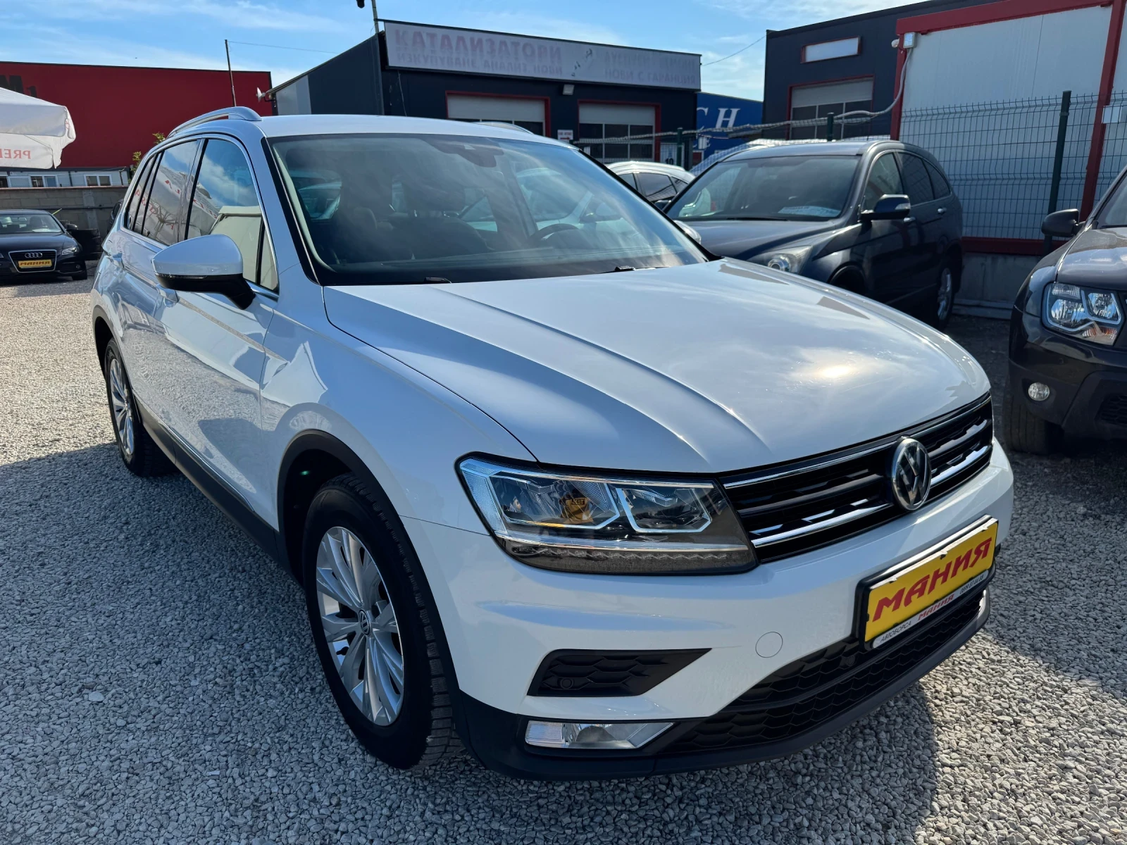 VW Tiguan 2.0TDI DSG Highline, снимка 3 - Автомобили и джипове - 54842924