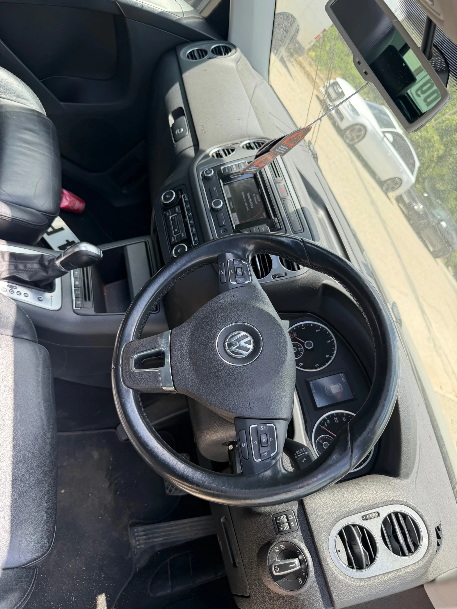 VW Tiguan 2.0TDI CFF, снимка 7 - Автомобили и джипове - 55014796