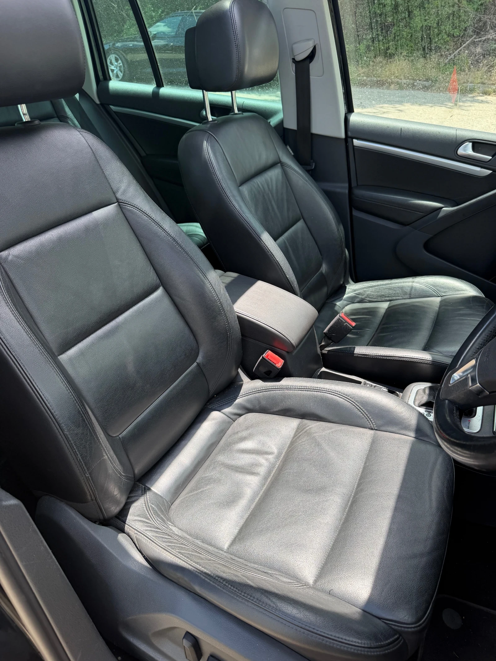 VW Tiguan 2.0TDI CFF, снимка 6 - Автомобили и джипове - 55014796