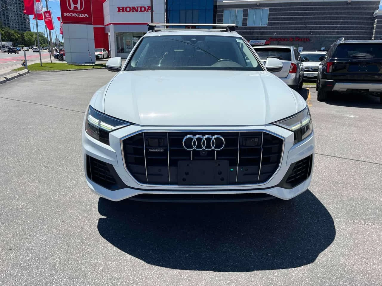 Audi Q8 * Progressiv * CARFAX * ЦЕНА ДО БГ, снимка 6 - Автомобили и джипове - 55077680