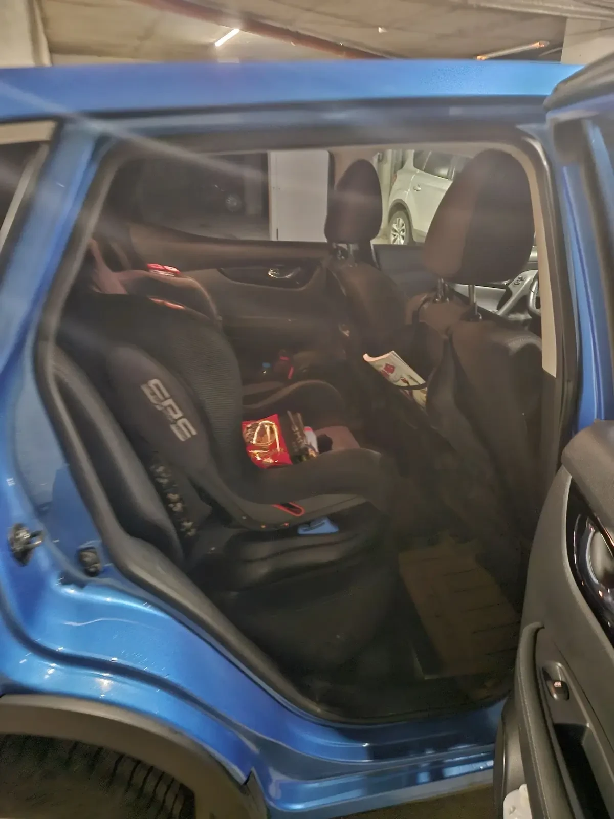 Nissan Qashqai, снимка 10 - Автомобили и джипове - 55392507