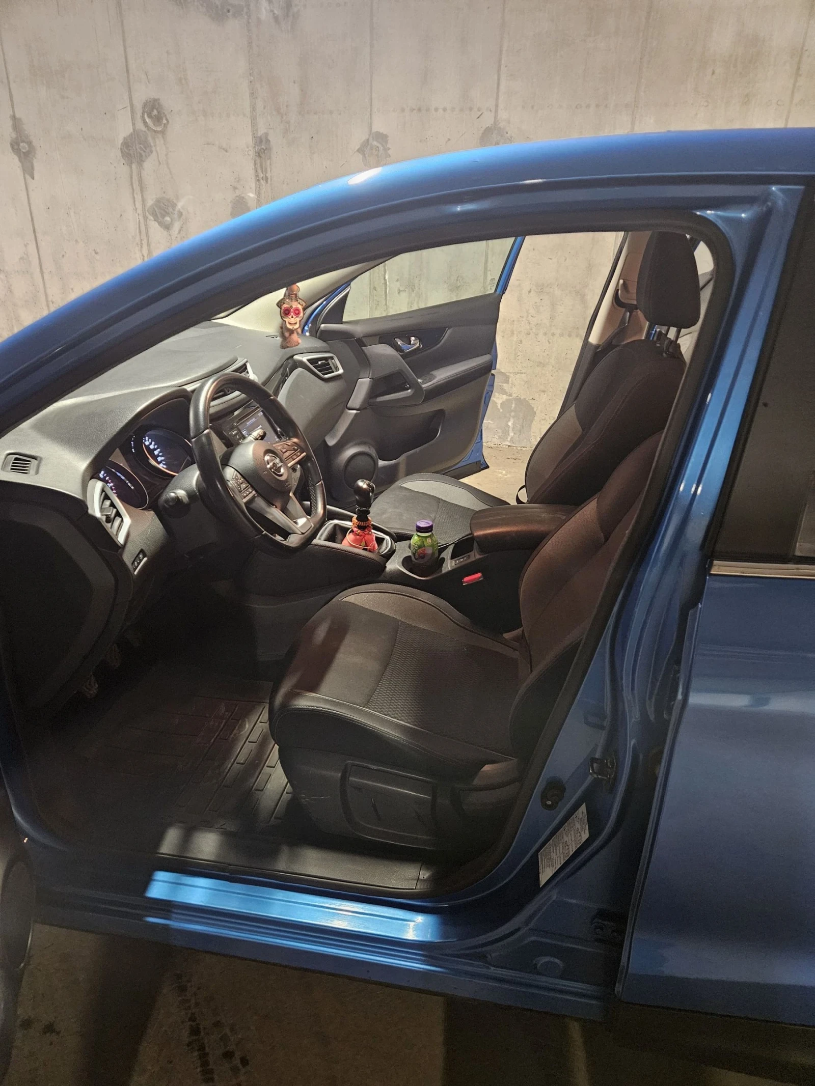 Nissan Qashqai, снимка 14 - Автомобили и джипове - 55392507