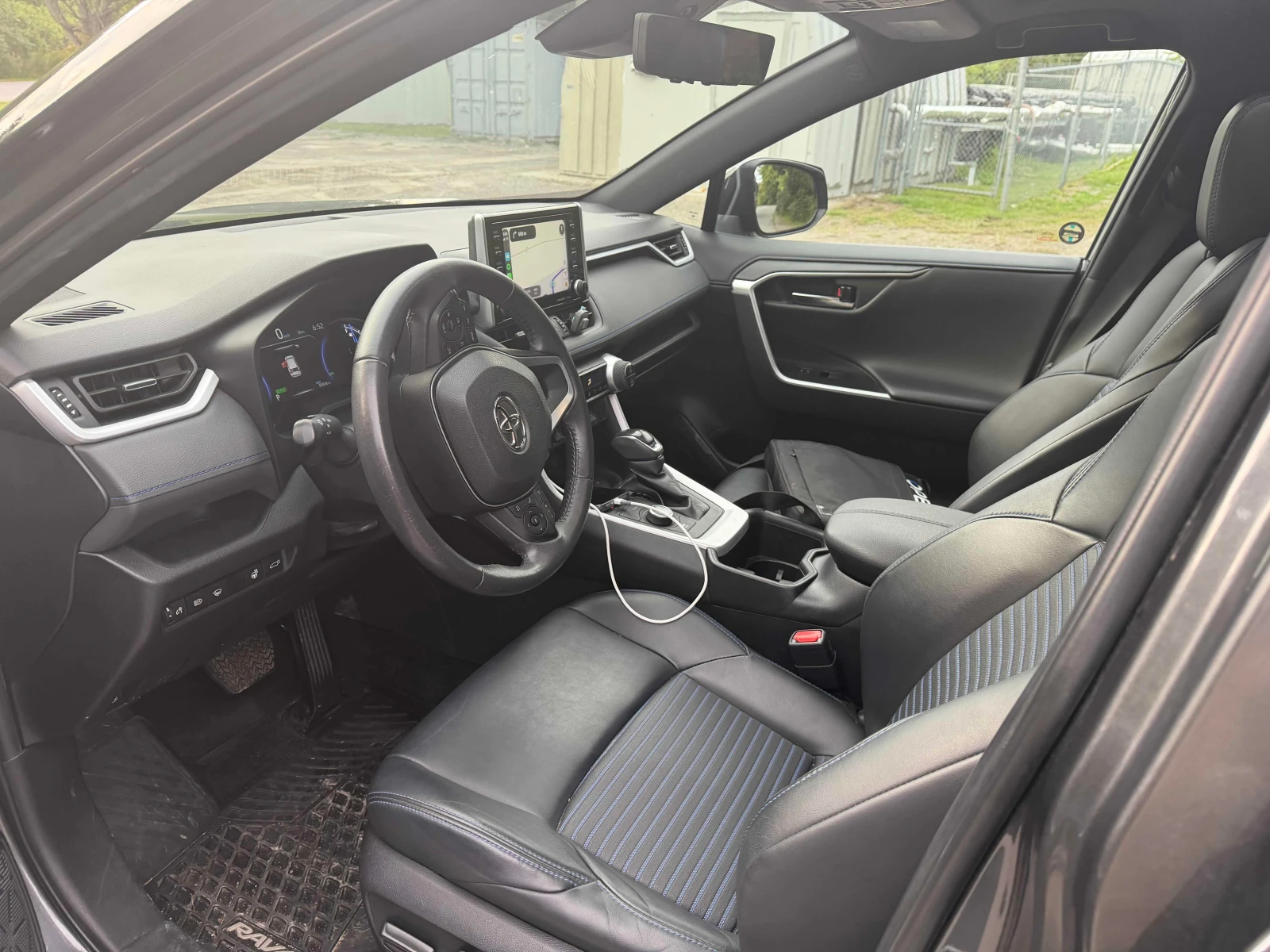 Toyota Rav4 * Hybrid XSE * CARFAX * БЕЗ ПЪРВОНАЧАЛНА ВНОСКА, снимка 9 - Автомобили и джипове - 55948269
