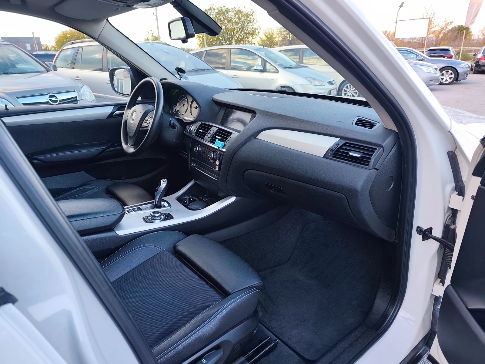 BMW X3 2.0D X-DRAVE, снимка 11 - Автомобили и джипове - 56687870