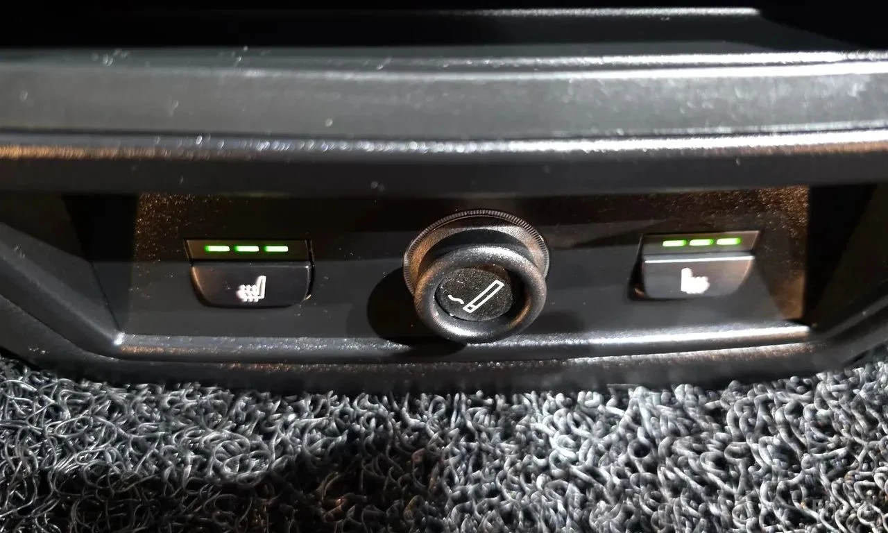 BMW X6, снимка 15 - Автомобили и джипове - 56689852
