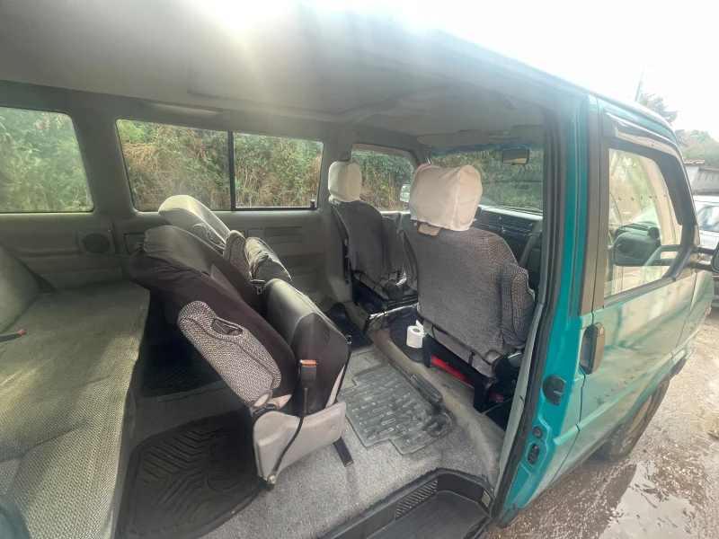 VW Caravelle, снимка 11 - Бусове и автобуси - 47498700