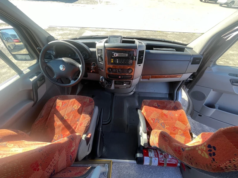 VW Crafter Рампа клима 20 места, снимка 11 - Бусове и автобуси - 47730626