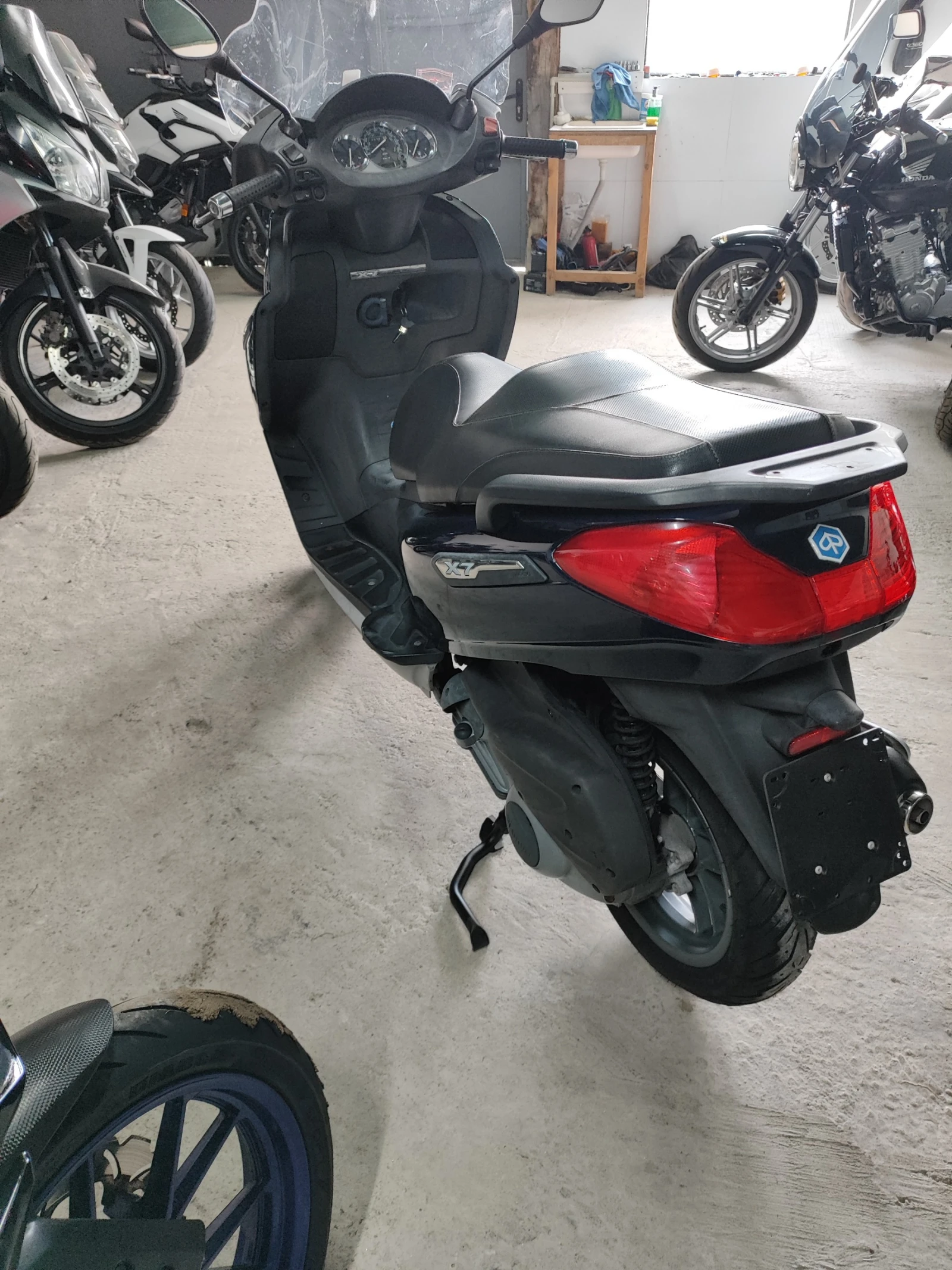 Piaggio X7 250i, снимка 5 - Мотоциклети и мототехника - 54798039