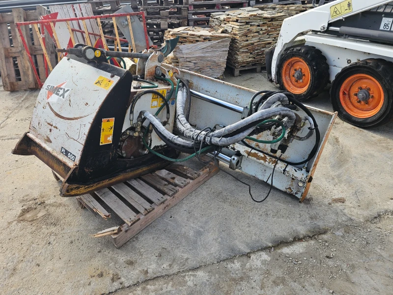 Асфалтополагаща машина Друга марка Фреза за мини челен товарач , снимка 3 - Индустриална техника - 53141415