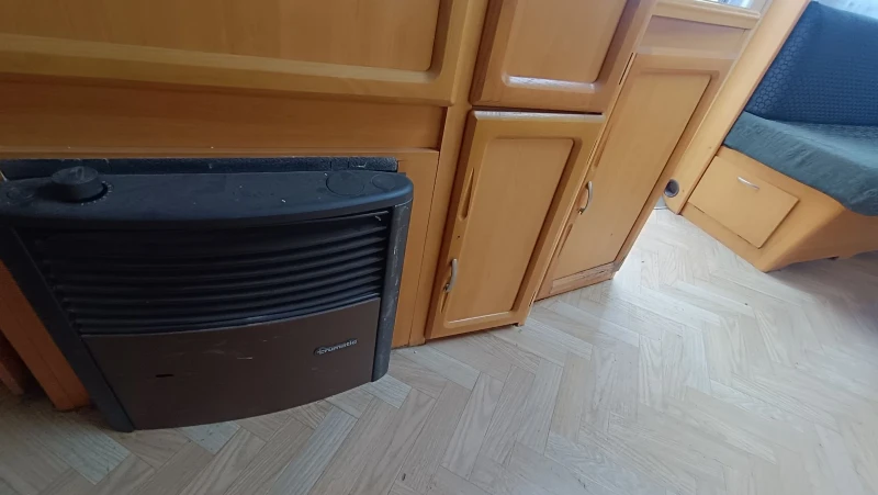 Каравана LMC Dominant 560, снимка 10 - Каравани и кемпери - 53147305