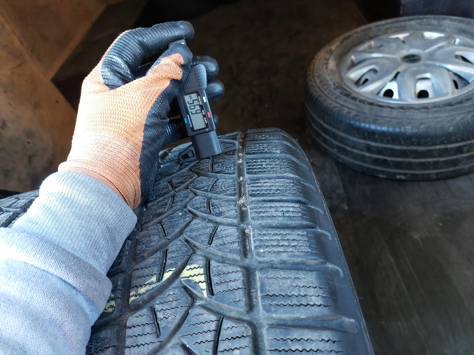  215/60R17 | Mobile.bg   4