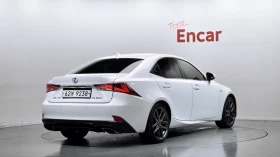 Lexus IS F-Sport* BLIND SPOT* ПОДГРЕВ ВОЛАН* ЛЮК* КРАЙНА ЦЕ, снимка 2