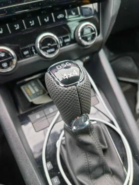Skoda Octavia Scout 2, 0 TDI , снимка 11