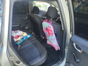 Обява за продажба на Honda Jazz Honda jazz 1.2 i-vtec бензин/газ ~7 200 лв. - изображение 10 | Auto.bg Обява за продажба на Honda Jazz Honda jazz 1.2 i-vtec бензин/газ ~7 200 лв. - изображение 10