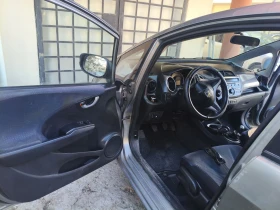 Обява за продажба на Honda Jazz Honda jazz 1.2 i-vtec бензин/газ ~7 200 лв. - изображение 8 | Auto.bg Обява за продажба на Honda Jazz Honda jazz 1.2 i-vtec бензин/газ ~7 200 лв. - изображение 8
