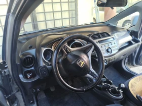 Обява за продажба на Honda Jazz Honda jazz 1.2 i-vtec бензин/газ ~7 200 лв. - изображение 7 | Auto.bg Обява за продажба на Honda Jazz Honda jazz 1.2 i-vtec бензин/газ ~7 200 лв. - изображение 7