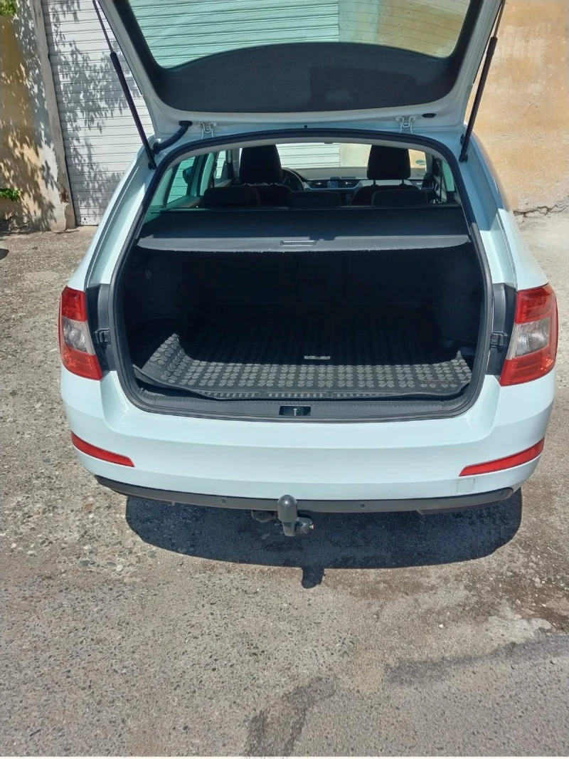 Skoda Octavia, снимка 5 - Автомобили и джипове - 48389513