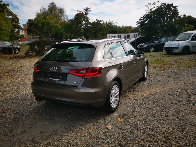 Audi A3 2.0TDI/Sportback/Distronic/LaneAssist/150hp, снимка 4 - Автомобили и джипове - 47522934