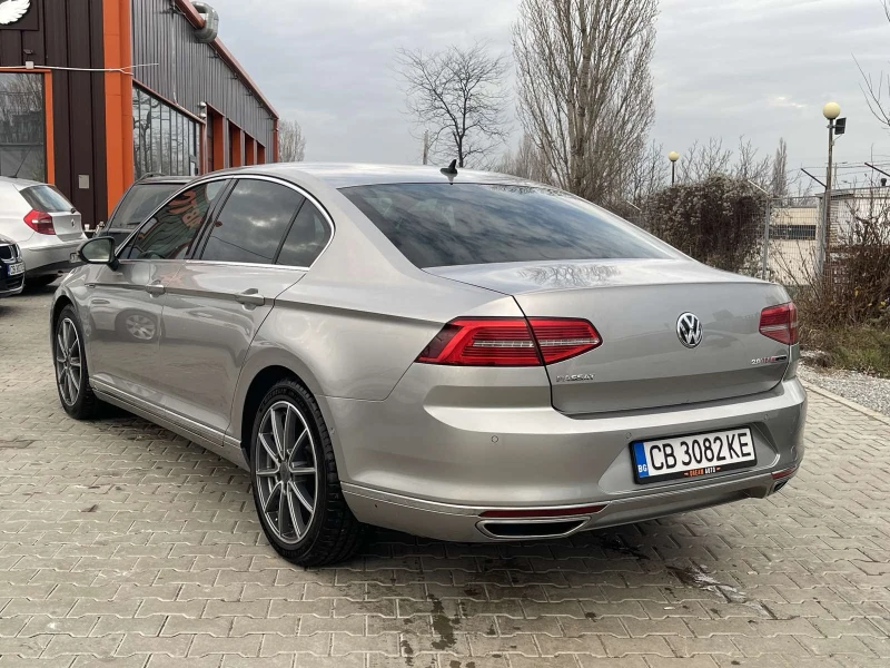 VW Passat 2.0 GT TDI 4Motion 240 к.с Хед-ъп История FULL, снимка 8 - Автомобили и джипове - 48489501