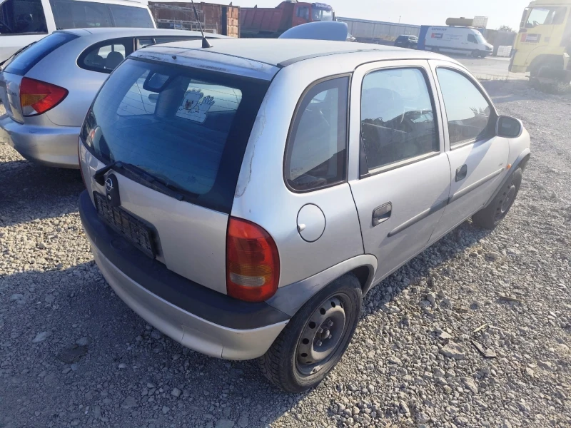 Opel Corsa В - 1.2, снимка 4 - Автомобили и джипове - 51187180