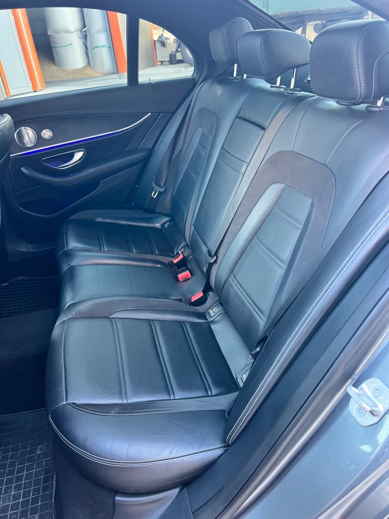 Mercedes-Benz E 43 AMG W213, снимка 13 - Автомобили и джипове - 52544752