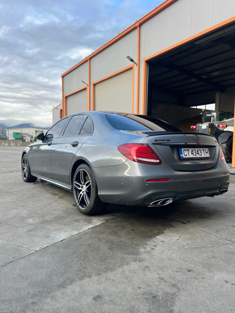 Mercedes-Benz E 43 AMG W213, снимка 4 - Автомобили и джипове - 52544752