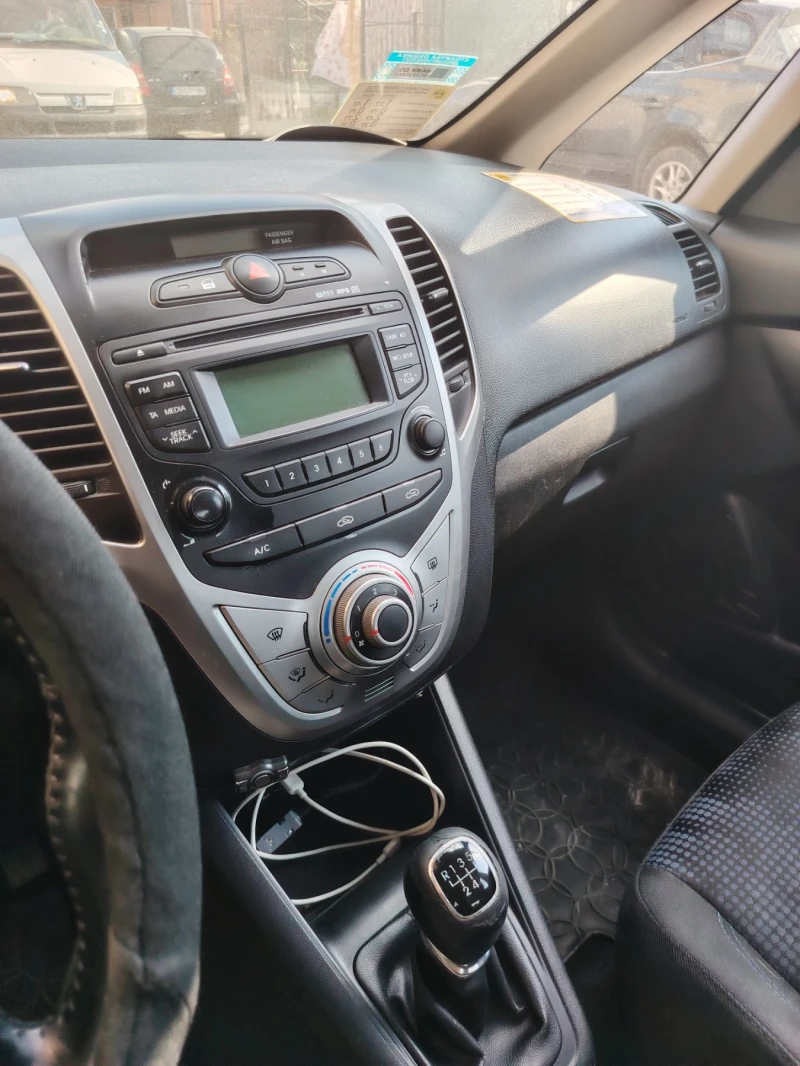 Hyundai Ix20 Хечбек, снимка 14 - Автомобили и джипове - 52332418