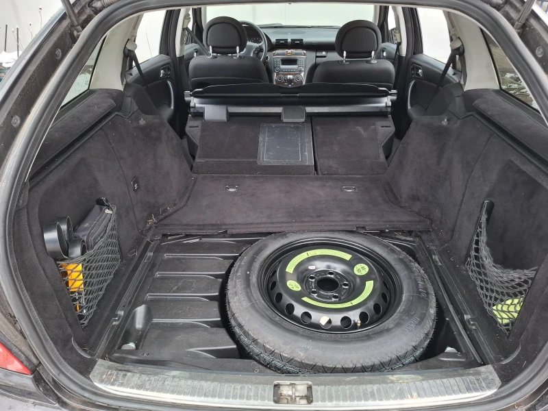 Mercedes-Benz C 180 Газ/бензин, снимка 13 - Автомобили и джипове - 52903239