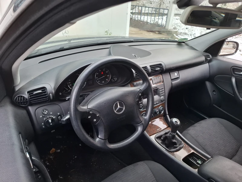 Mercedes-Benz C 180 Газ/бензин, снимка 5 - Автомобили и джипове - 52903239