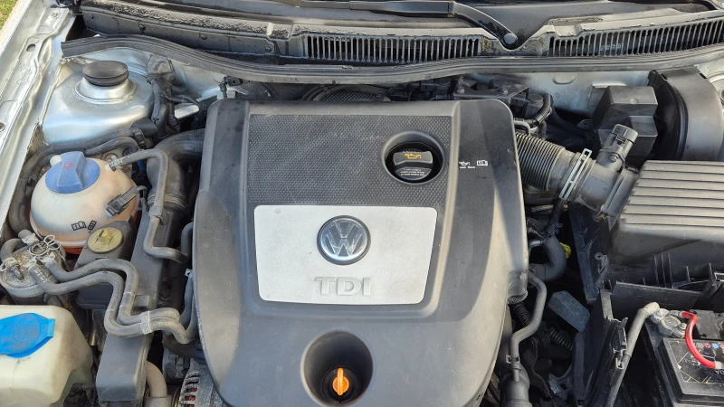 VW Golf 1.9 TDI 101к. Теглич! Климатроник., снимка 15 - Автомобили и джипове - 52944773
