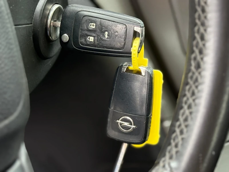 Opel Insignia Седан, 109000км, снимка 12 - Автомобили и джипове - 53161365